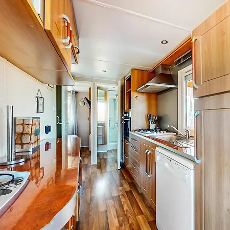 Pet Friendly Home In Sainte-Gemme *